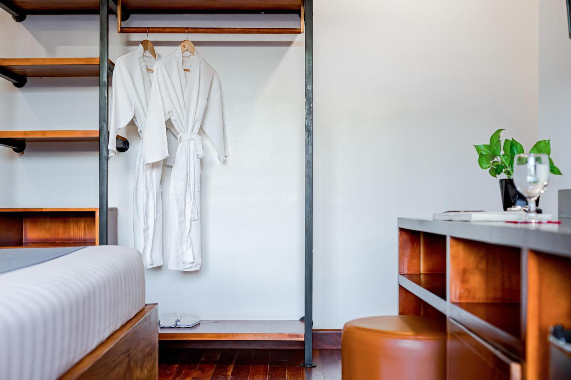 Le Vert Angkor Hotel Siem Reap Bagian luar foto